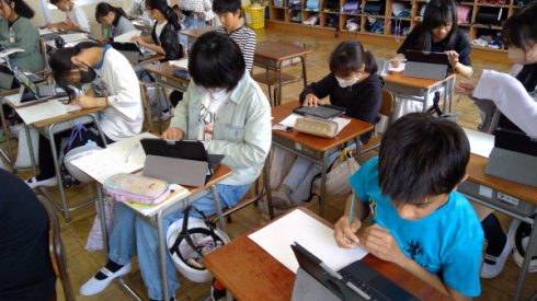 2025年05月12日10時00分57秒